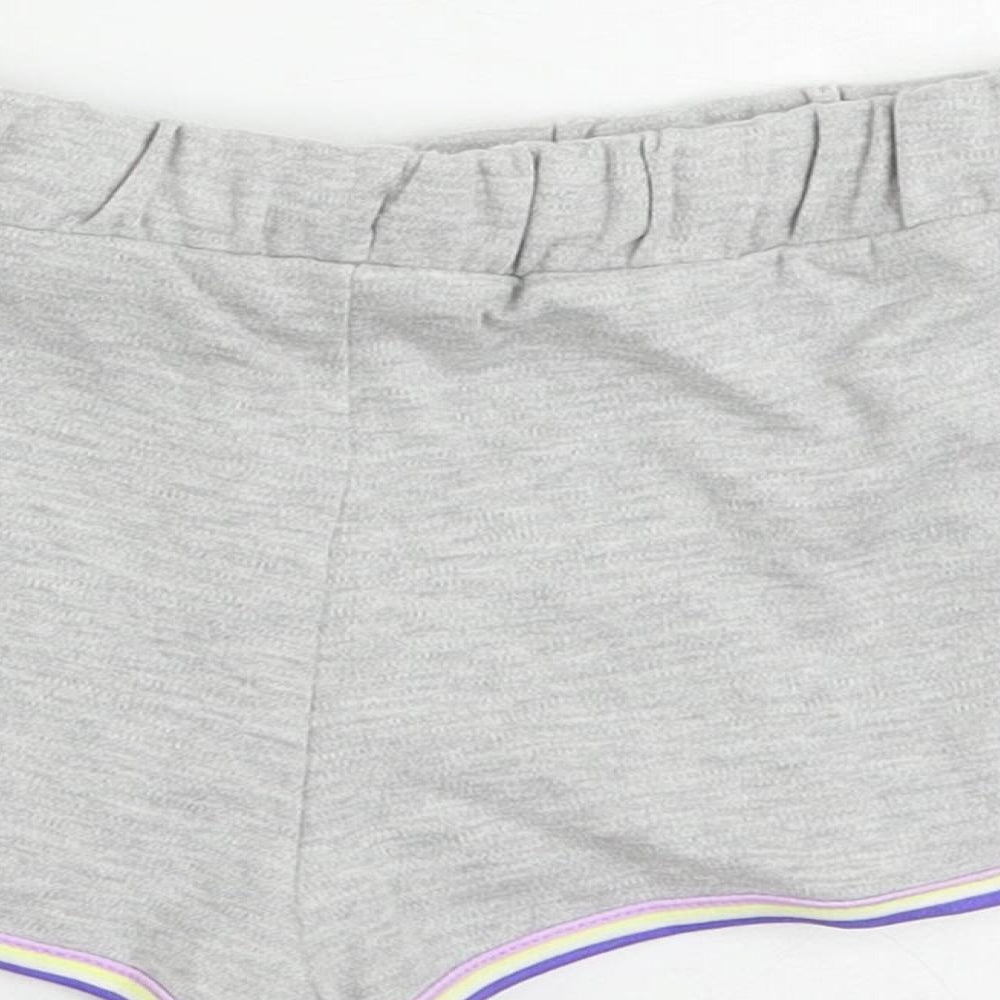 Marks and Spencer Girls Grey Cotton Sweat Shorts Size 6-7 Years Regular Drawstring - Contrasting Trim