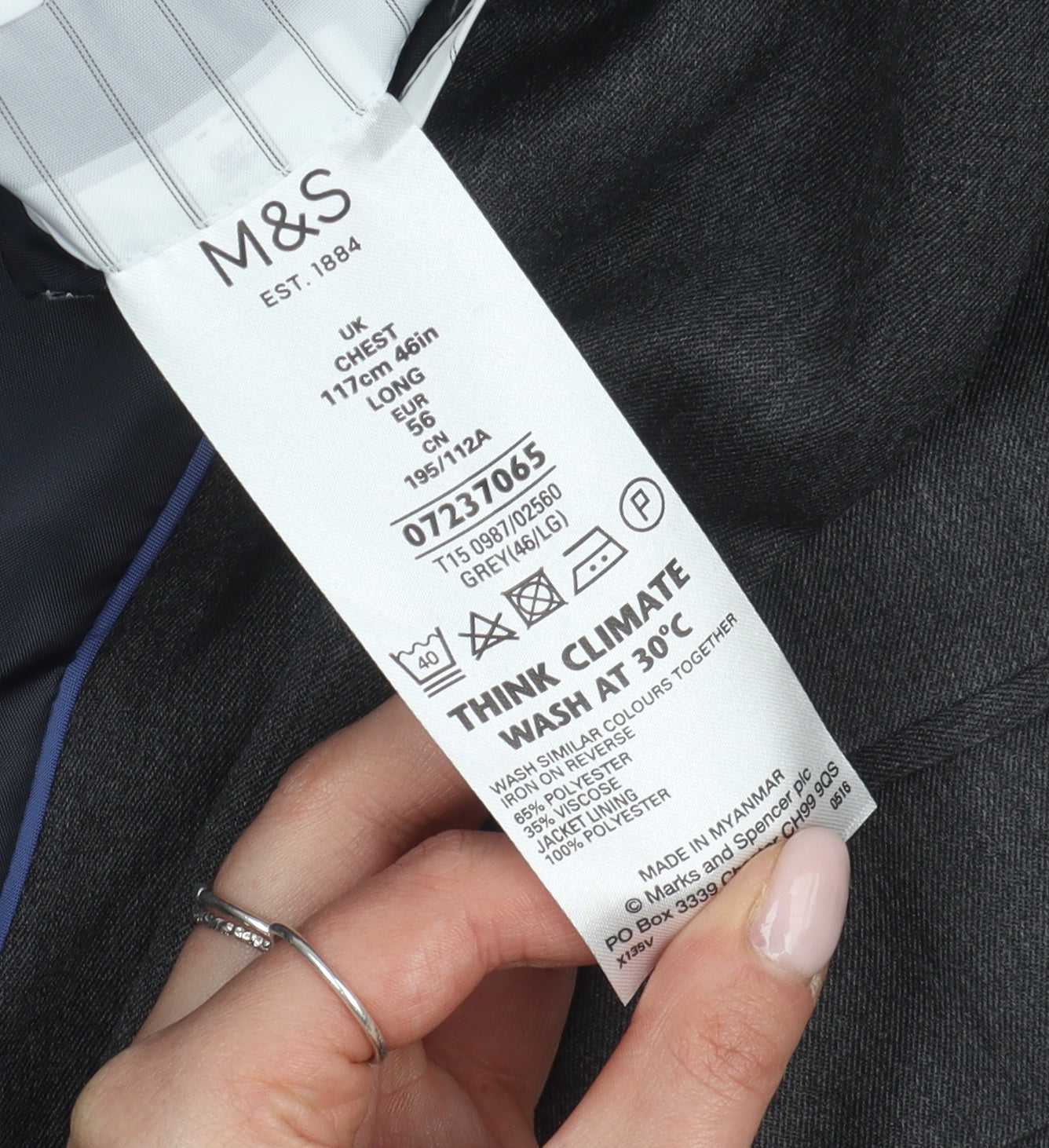 Marks and Spencer Men's Grey Long Suit Jacket, 46L