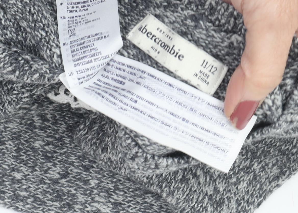Abercrombie Women's Grey Lace Knit Pullover Jumper L