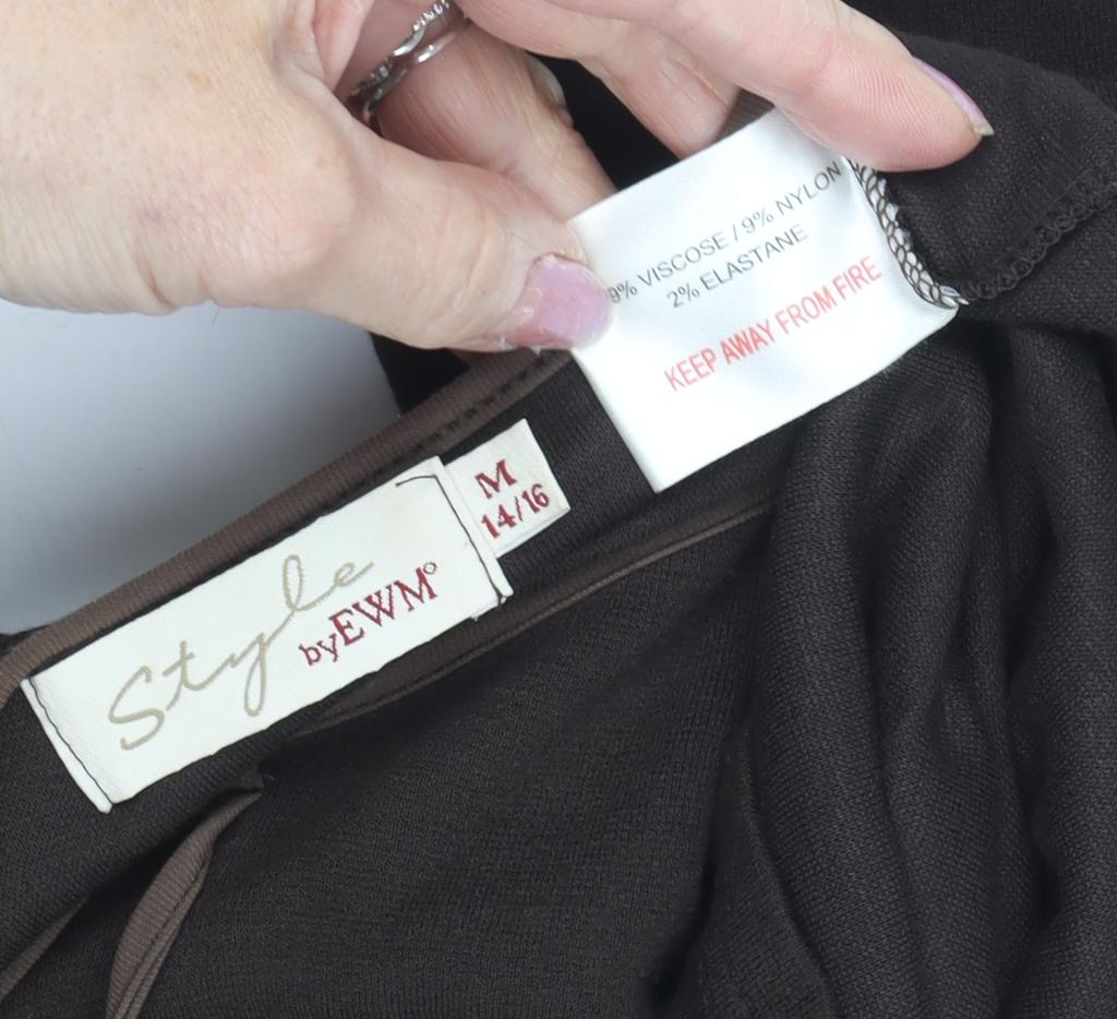 Style by EWM Women's Brown M Basic T-Shirt