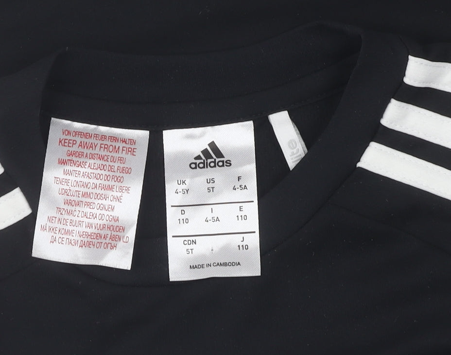 Adidas Boys Black T-Shirt, 4-5 Years, Sports Style