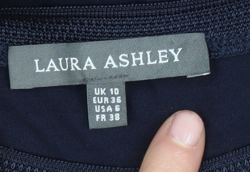 Laura Ashley Women's Floral T-Shirt Size 10