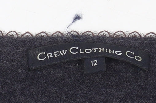 Crew Clothing Co Women's Black V-Neck Wool Pullover Jumper