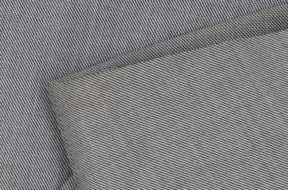 Baumler Men's suit jacket size 40.