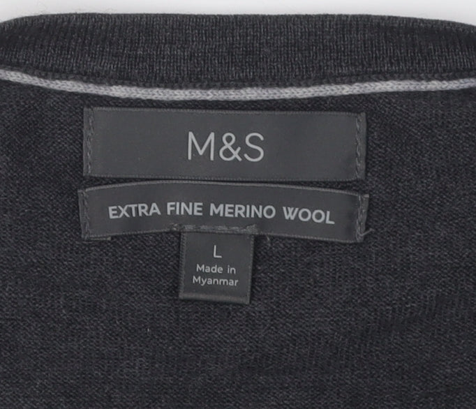 Marks and Spencer Men’s Black V-Neck Wool Jumper L