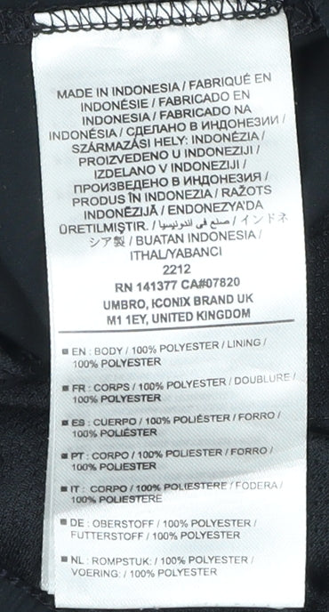 Umbro Boys Black Athletic Football Shorts Size 12 Years