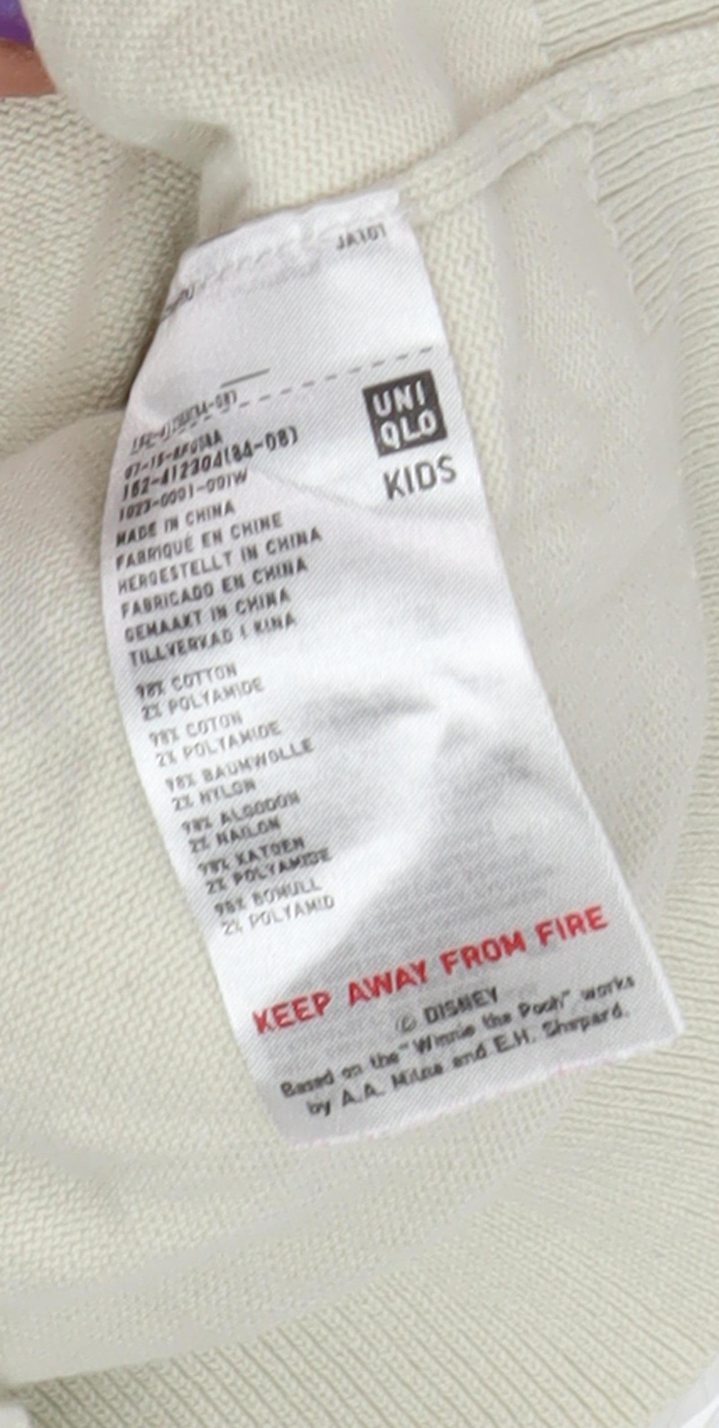 Uniqlo Girls Ivory Winnie The Pooh Pullover Jumper Size 7-8