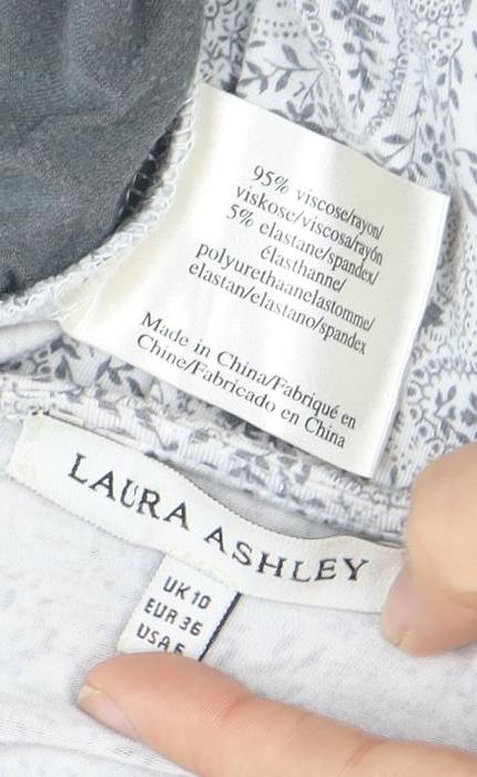 Laura Ashley Women's Grey Paisley V-Neck Top Size 8