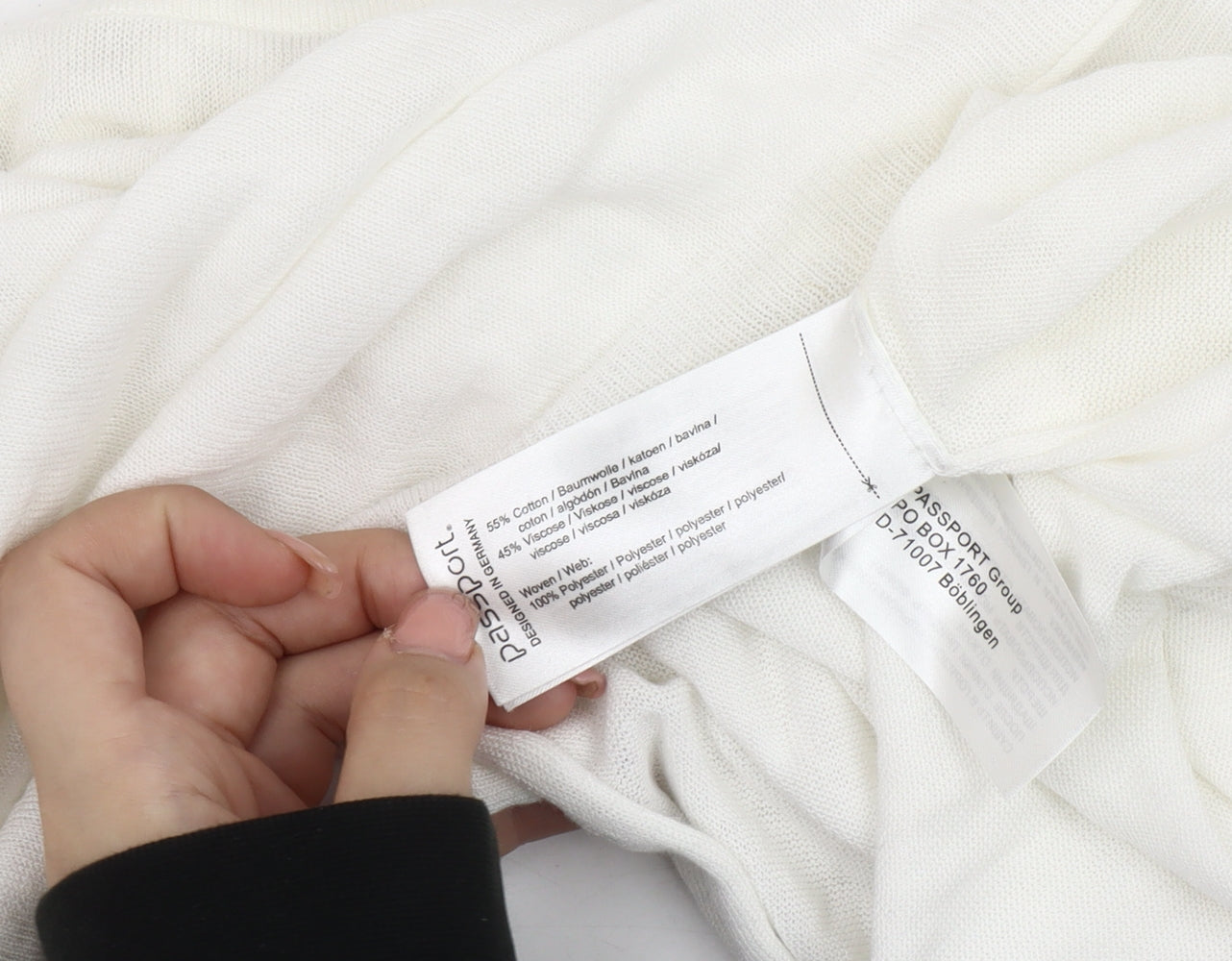 Passport Women's White Knit Long Sleeve Top Size 12