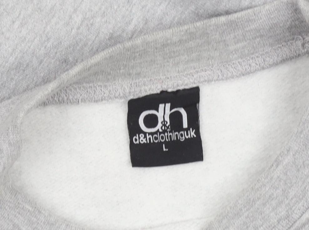 d&hclothinguk Men's Grey Meet The Vamps Graphic Pullover Sweatshirt L