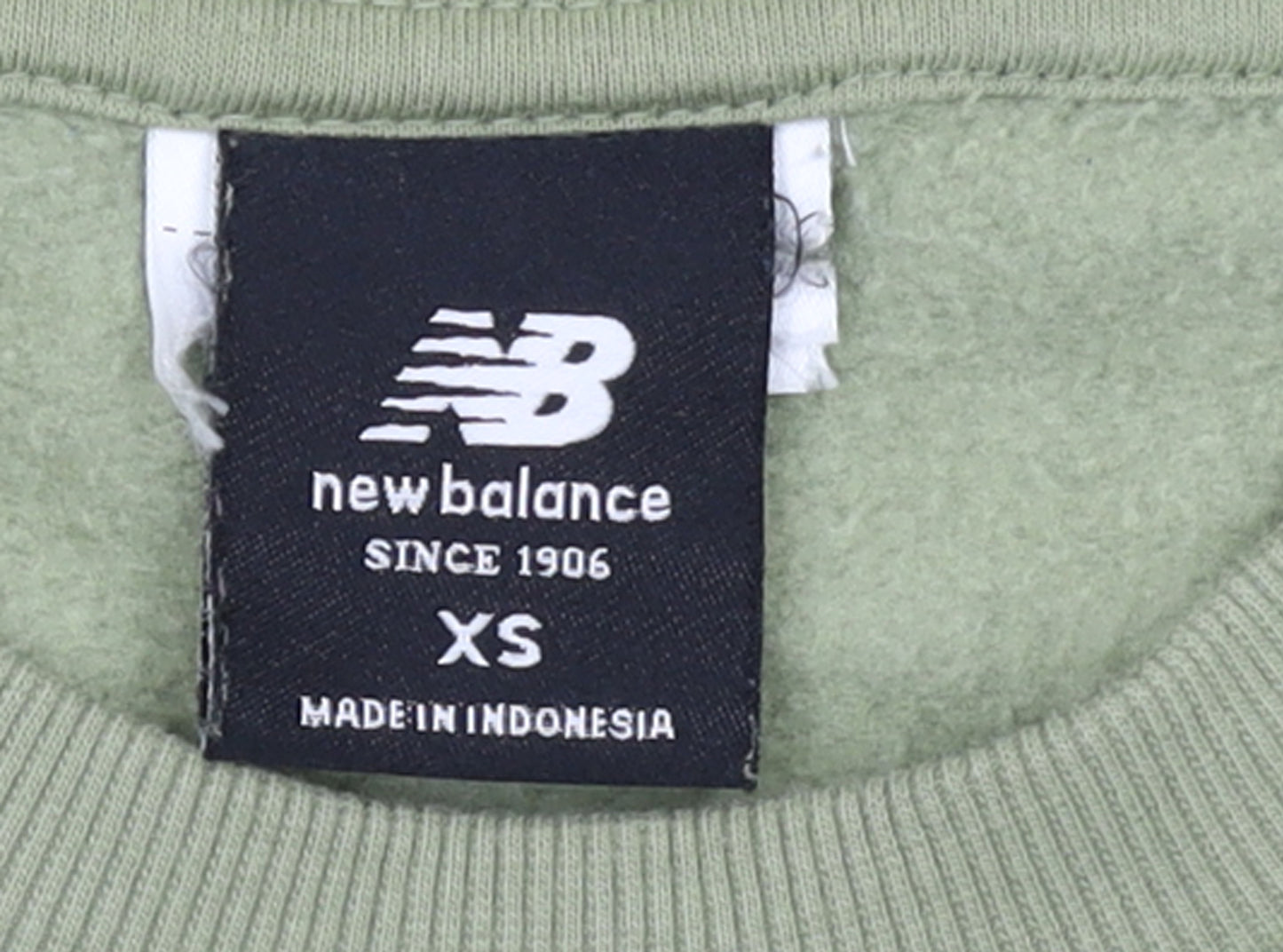New Balance Womens Green XS Crew Neck Pullover Sweatshirt