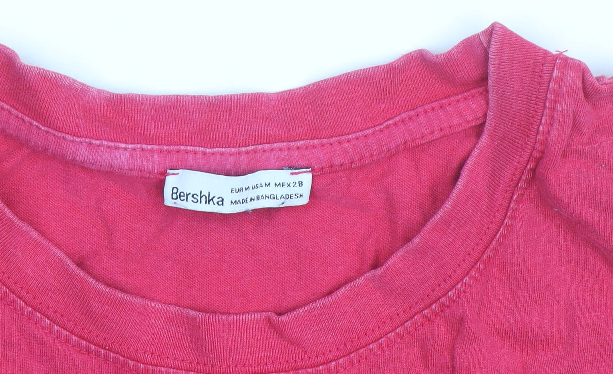 Bershka Women’s Red Cropped North Carolina T-Shirt Size M