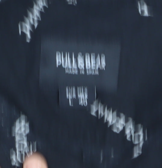 Pull & Bear Men's Black Graphic Short Sleeve Button-Up Shirt L