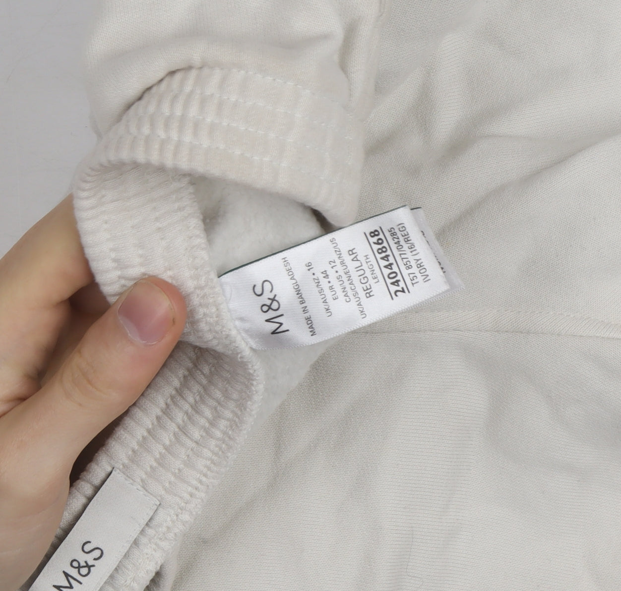 Marks and Spencer Women’s Ivory Size 16 Regular Jogger Trousers