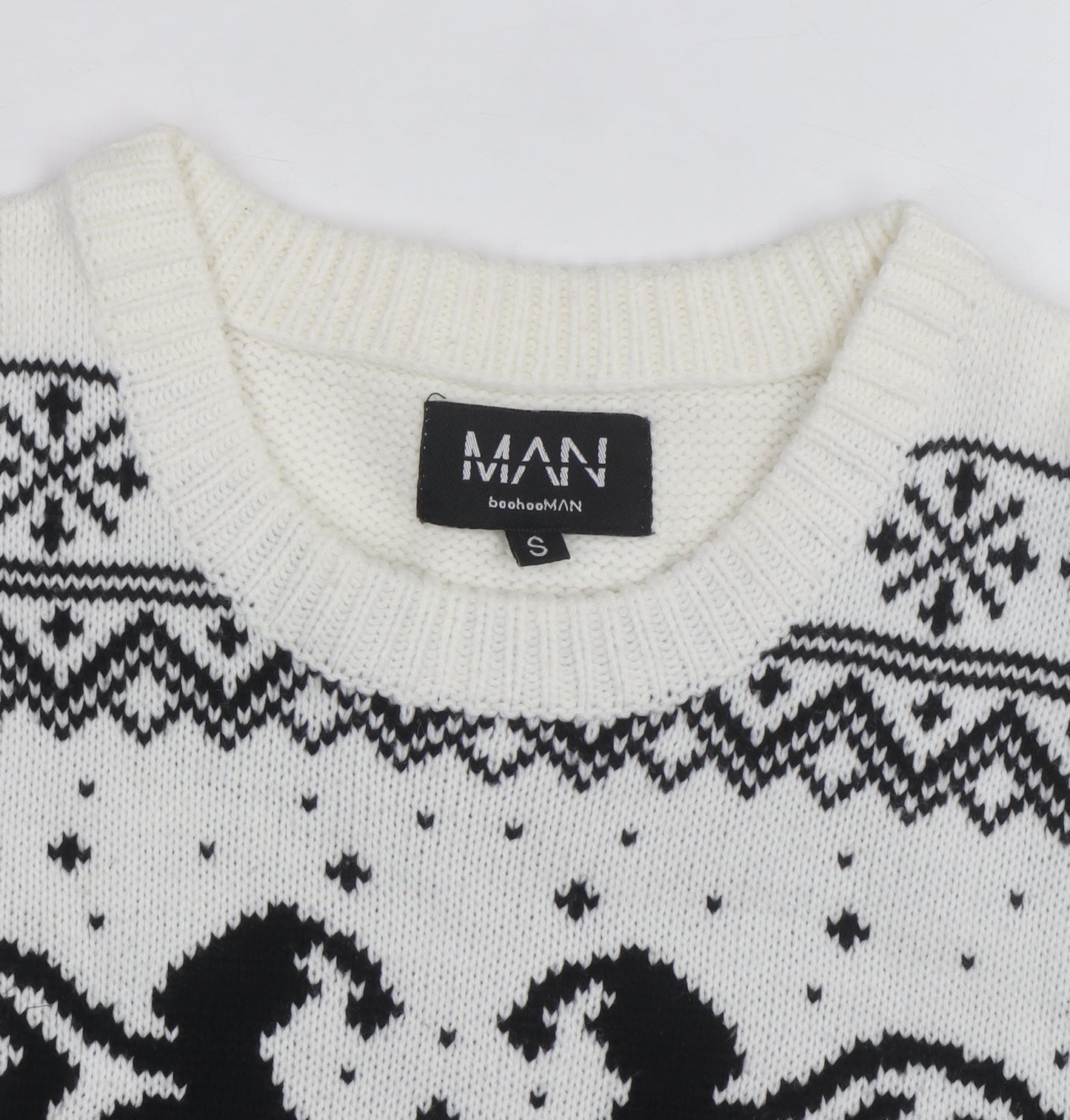 boohooMAN Men's White Christmas Graphic Knit Jumper Size S