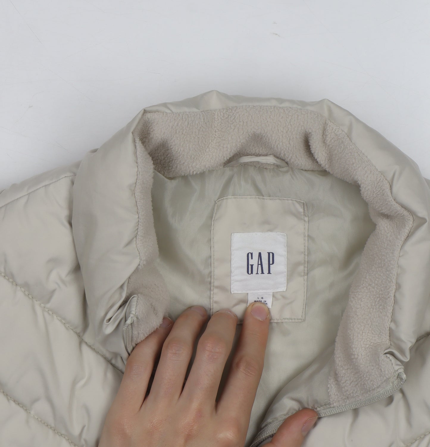 GAP Men Beige Puffer Waistcoat L Quilted Sleeveless Jacket