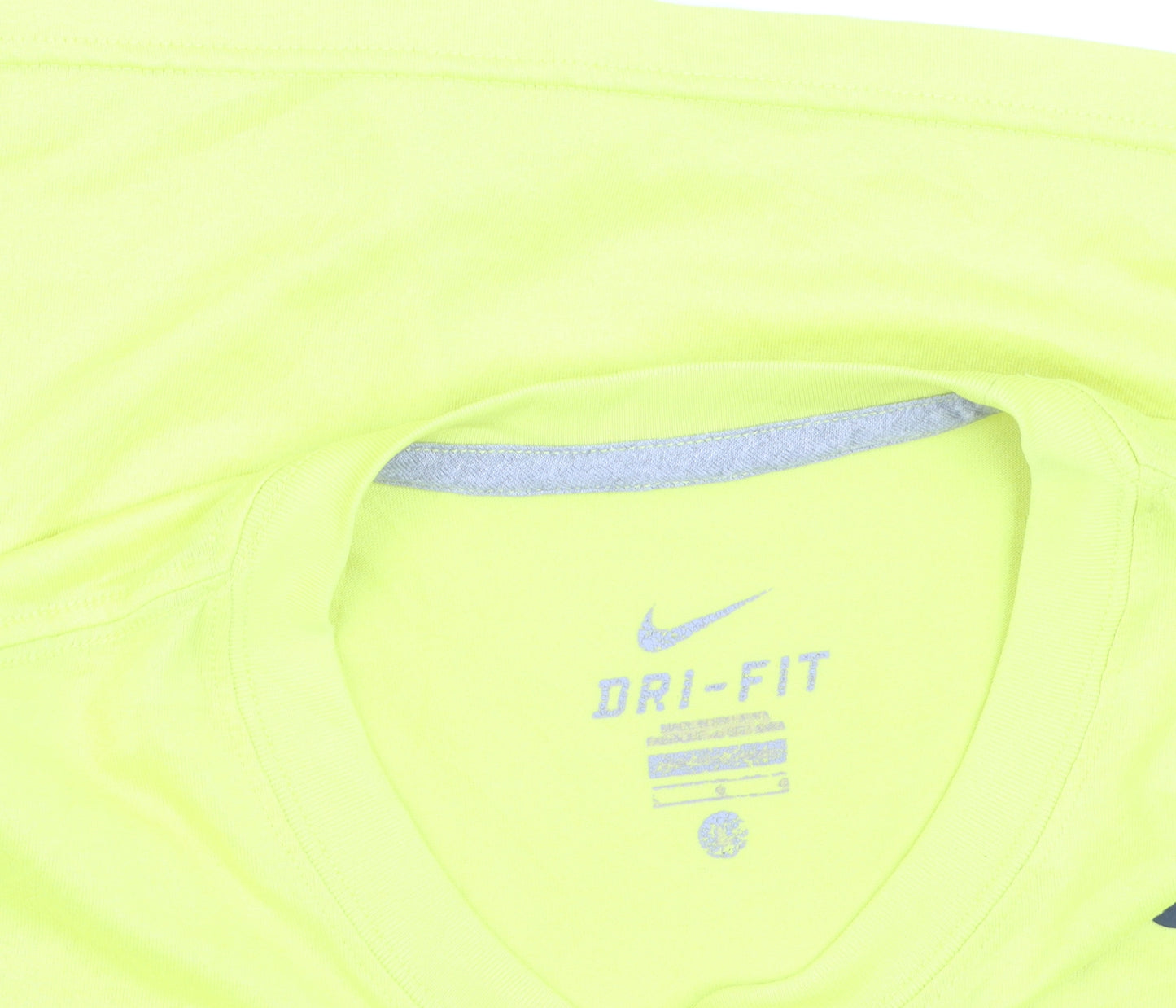 Nike Men's Yellow Dri-FIT Short Sleeve Sports T-Shirt L