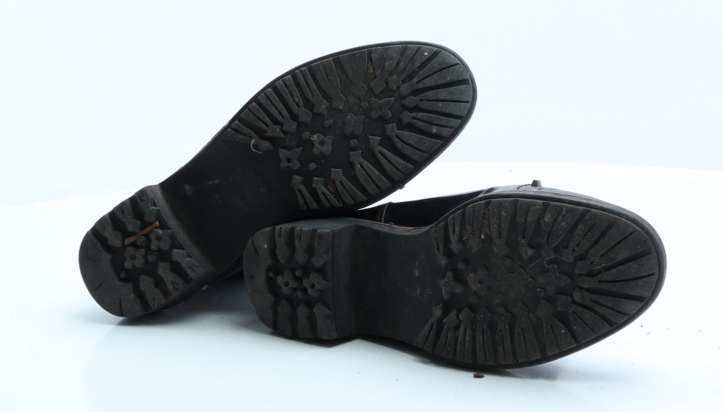 Preworn Womens Black Patent Leather Chelsea Boot UK 3 EUR 36