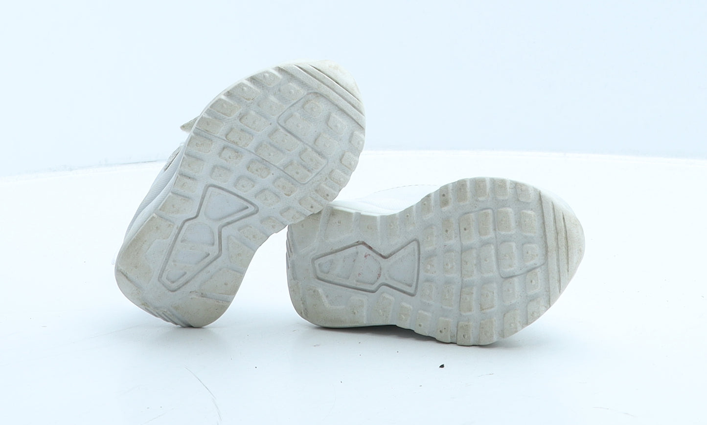 F&F Girls White Leather Trainer UK 4 20 - Butterfly