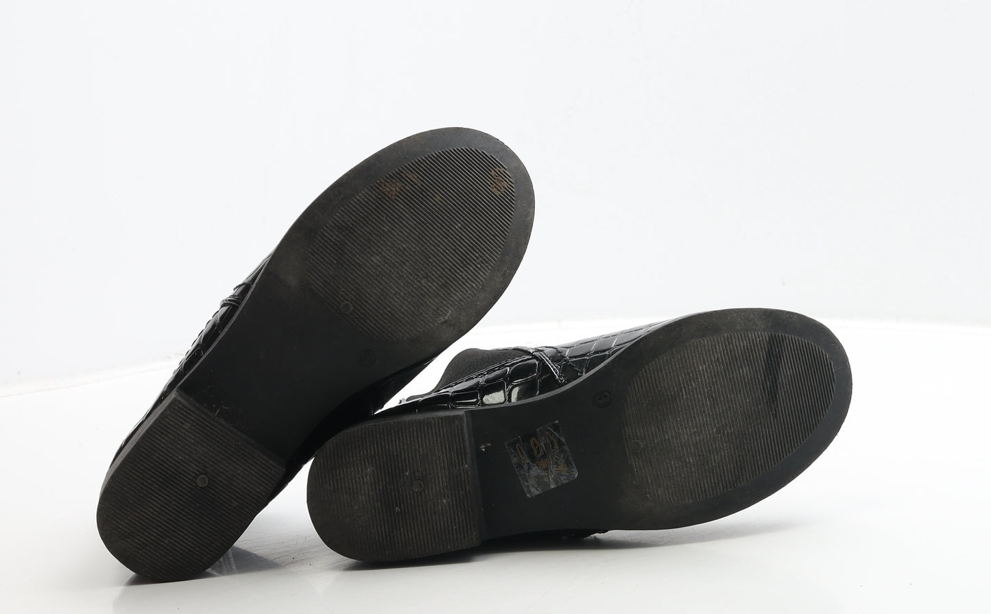 Preworn Girls Black Geometric Patent Leather Chelsea Boot UK 3