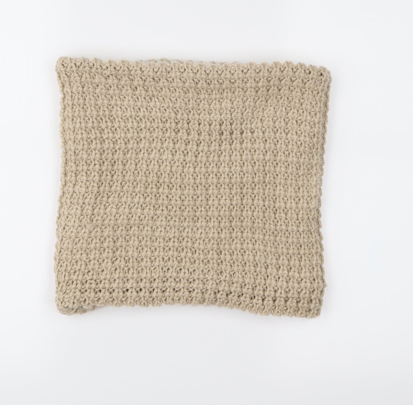 Preworn Womens Beige Knit Scarf