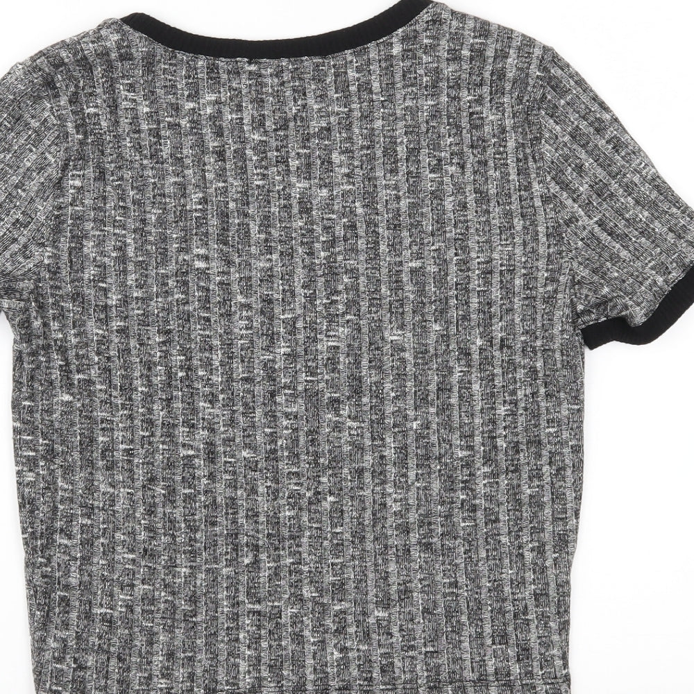 FOREVER 21 Womens Grey Basic T-Shirt Size M