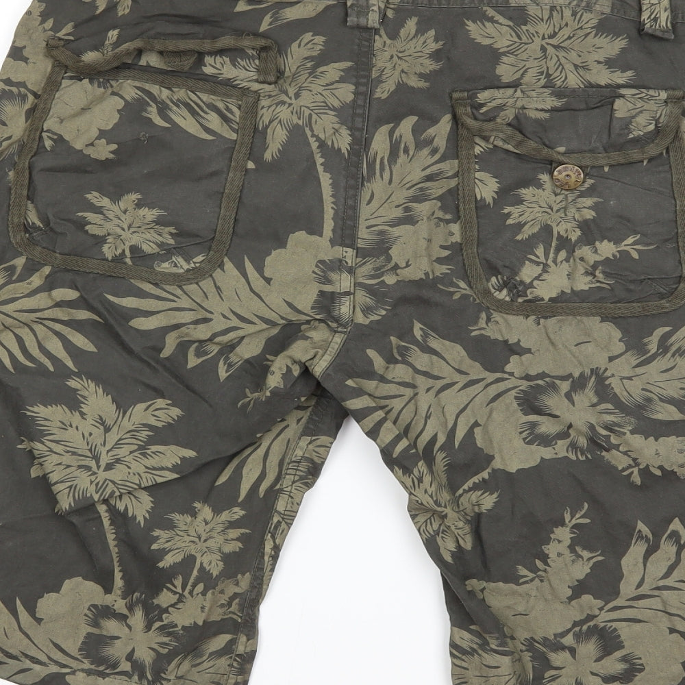 Daniel Lei Mens Green Floral Bermuda Shorts Size XL