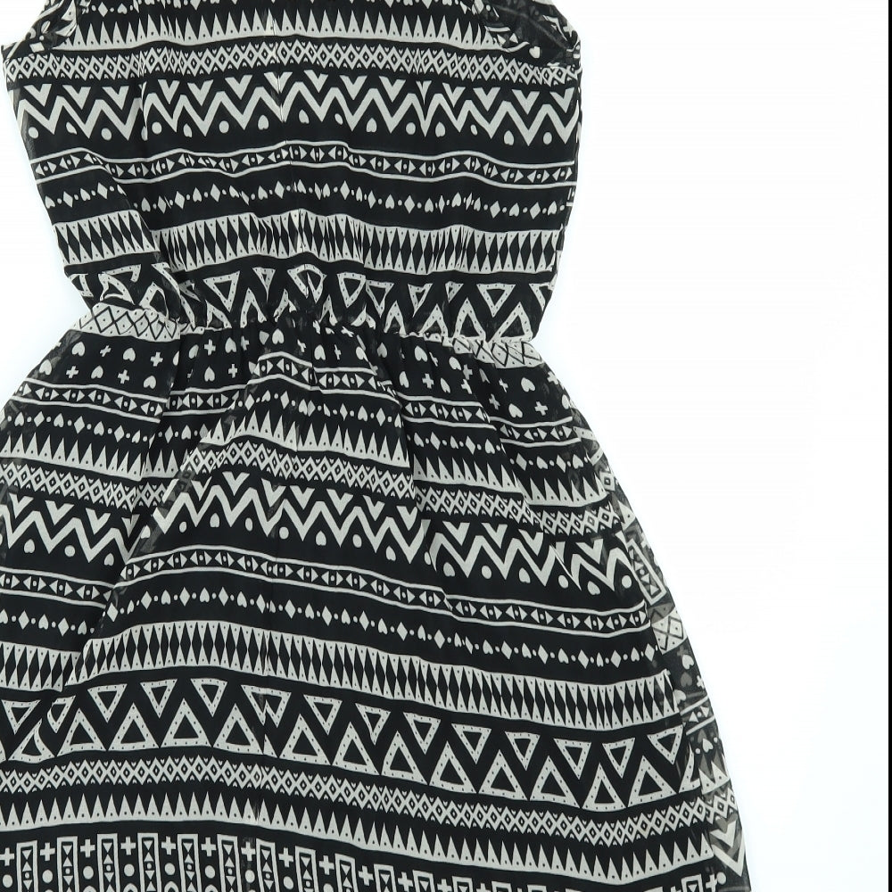 Divided by H&M Womens Black Geometric A-Line Size 8 - Dipped hem