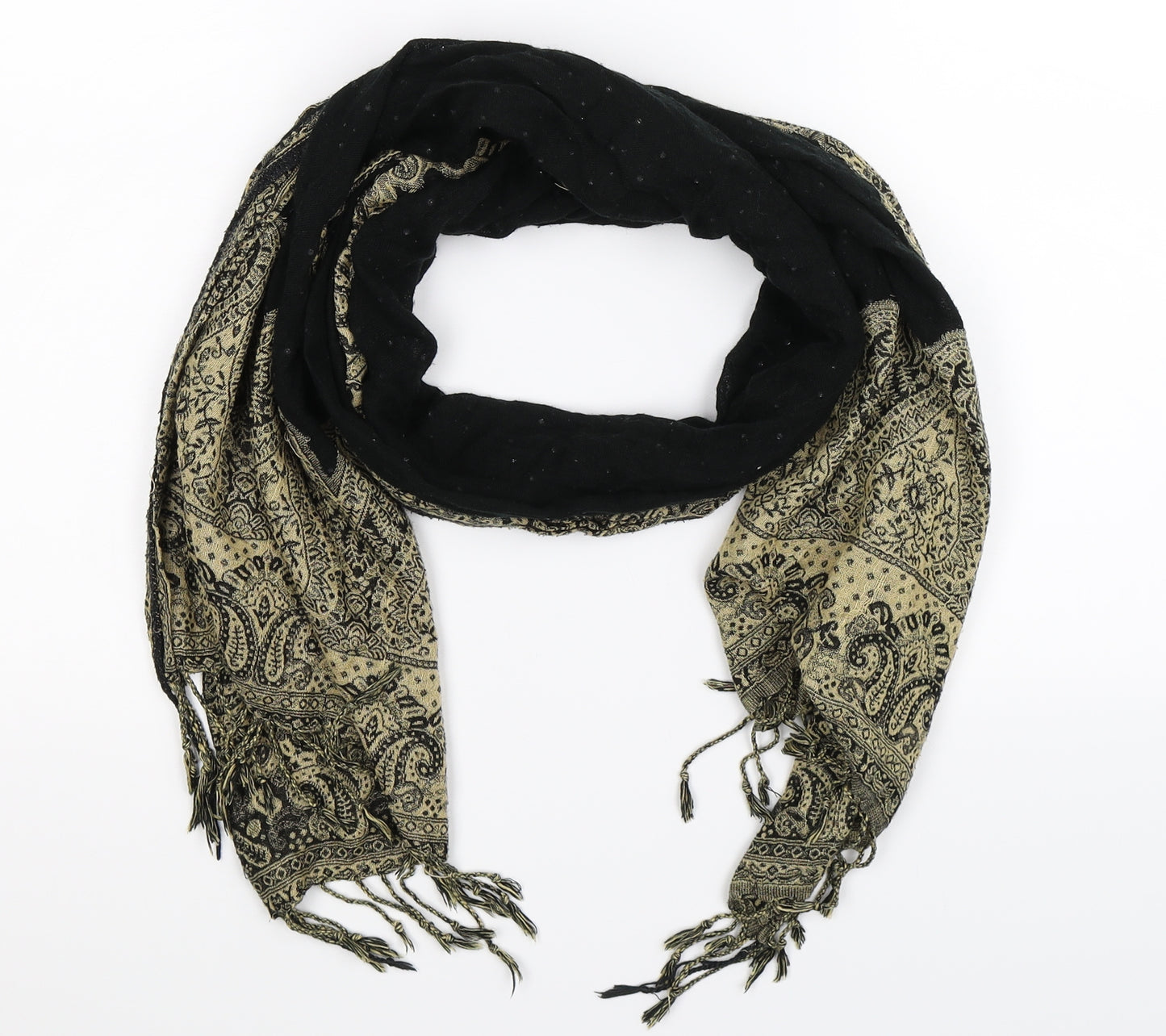 Preworn Womens Black Knit Scarf