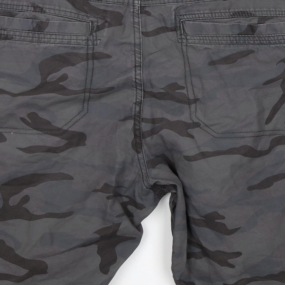 F&F Mens Grey Camouflage Cargo Shorts Size 40
