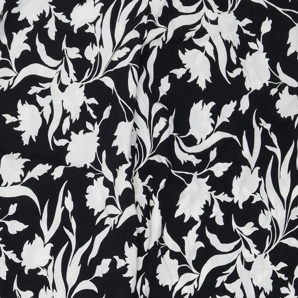 Preworn Womens Black Floral Trousers Size 30 in L26 in