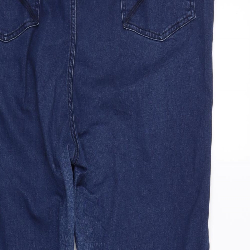 Classic Womens Blue Denim Capri Jeans Size 40 in L23 in
