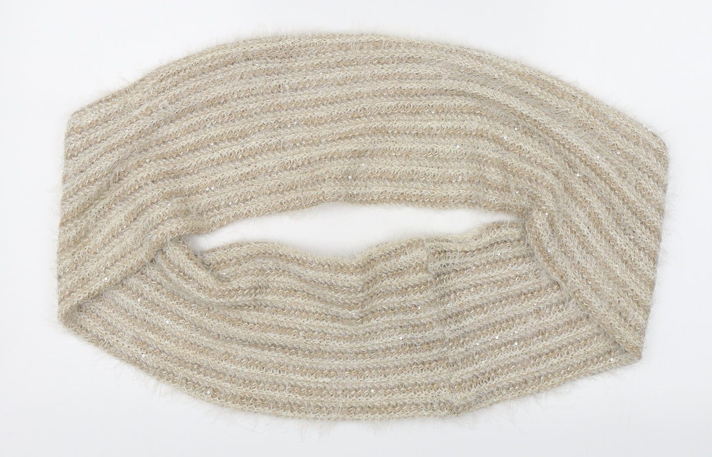 Preworn Womens Beige Knit Scarf