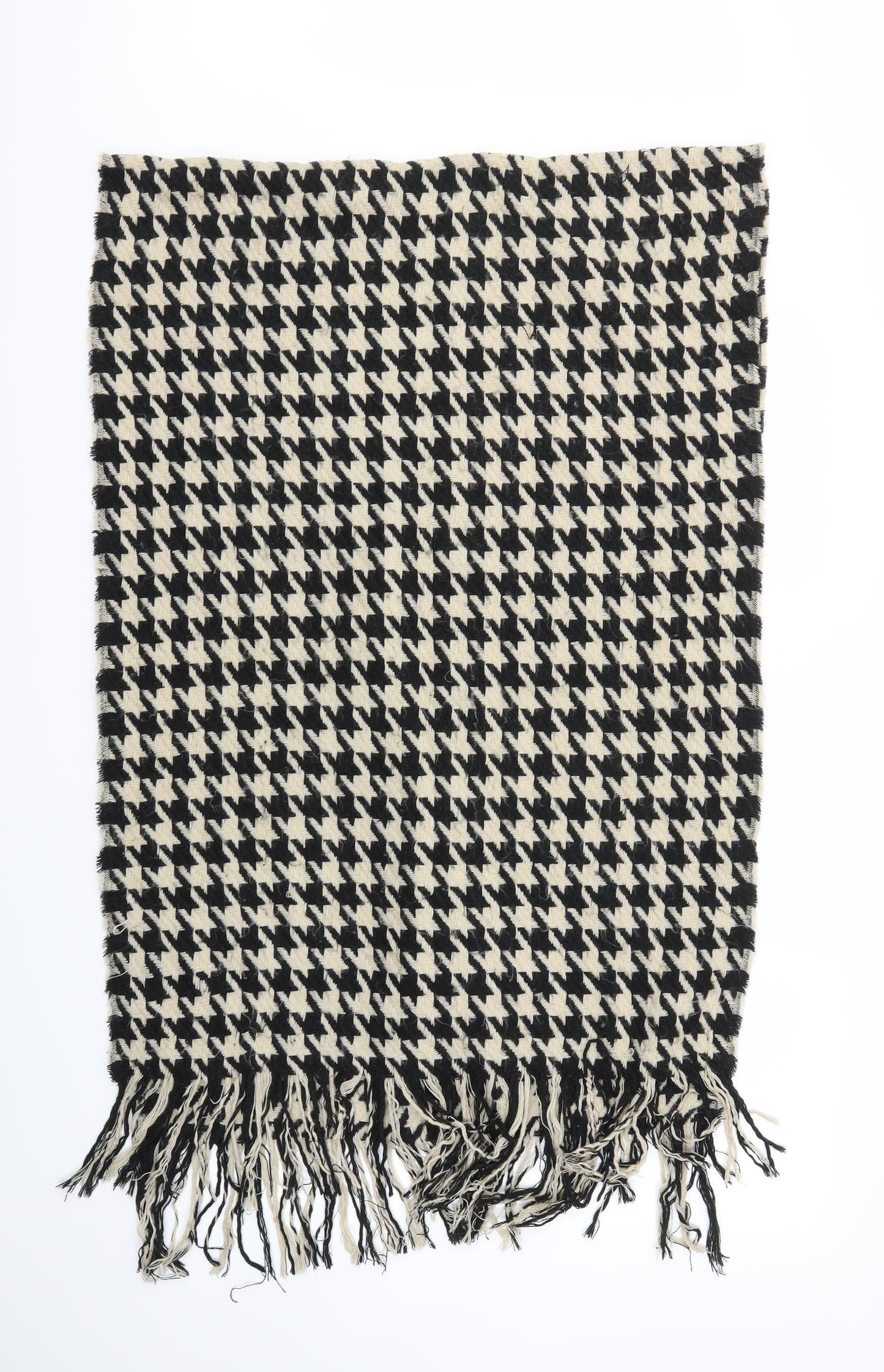 Preworn Womens Beige Argyle/Diamond Scarf