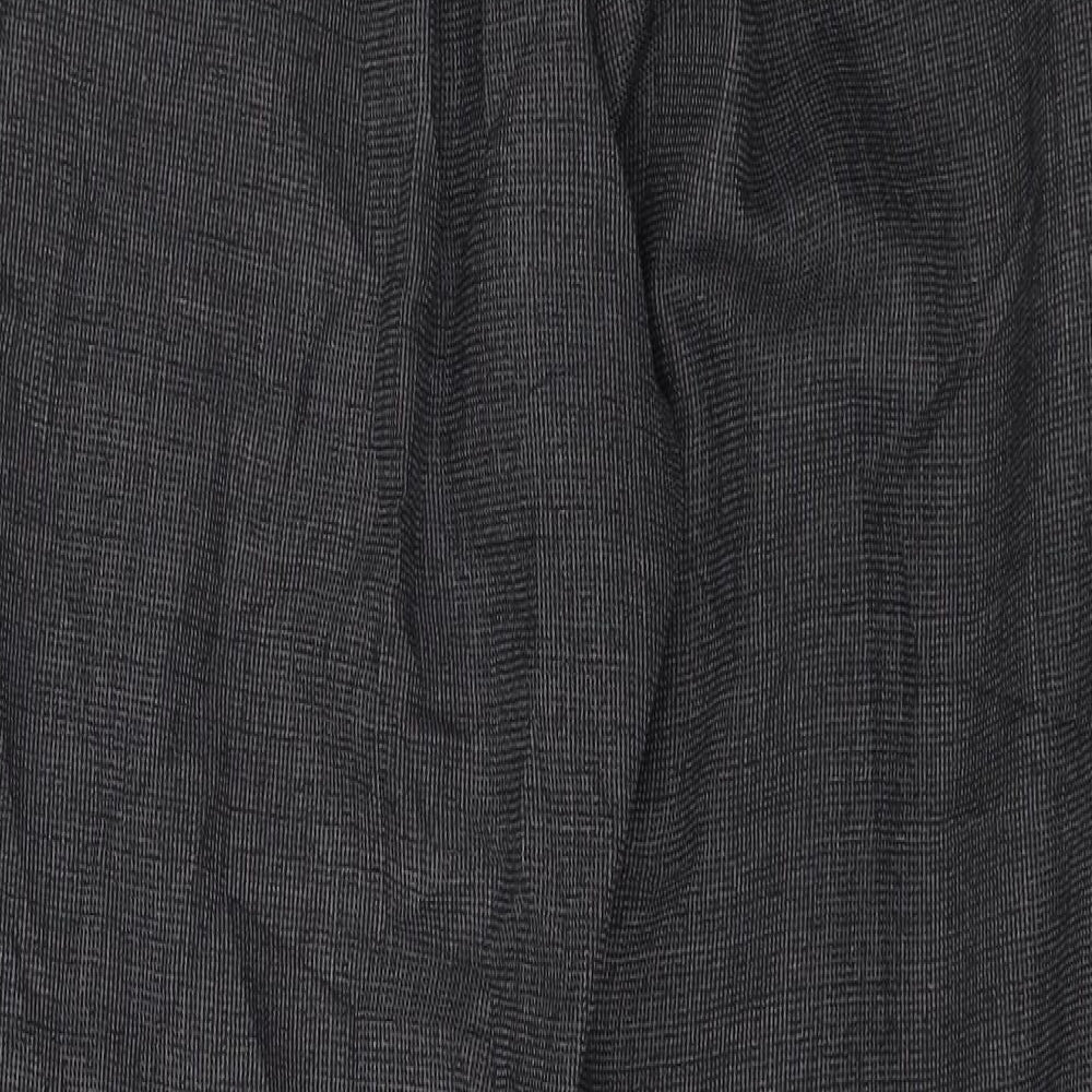 Preworn Womens Green Trousers Size 28 in L23 in