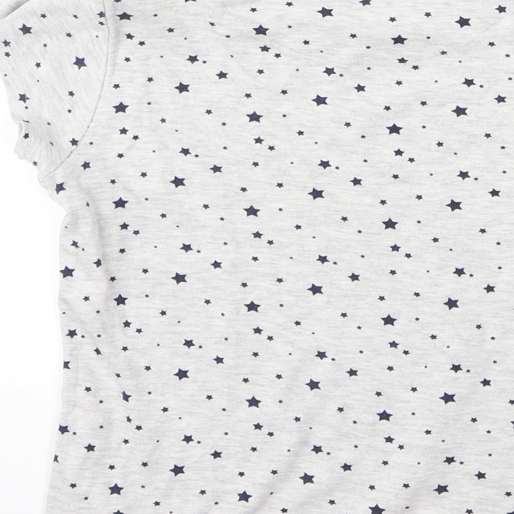 Preworn Girls Grey Basic T-Shirt Size 10-11 Years - star