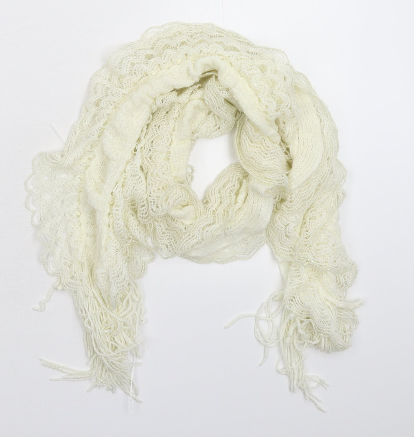 Preworn Womens White Knit Scarf