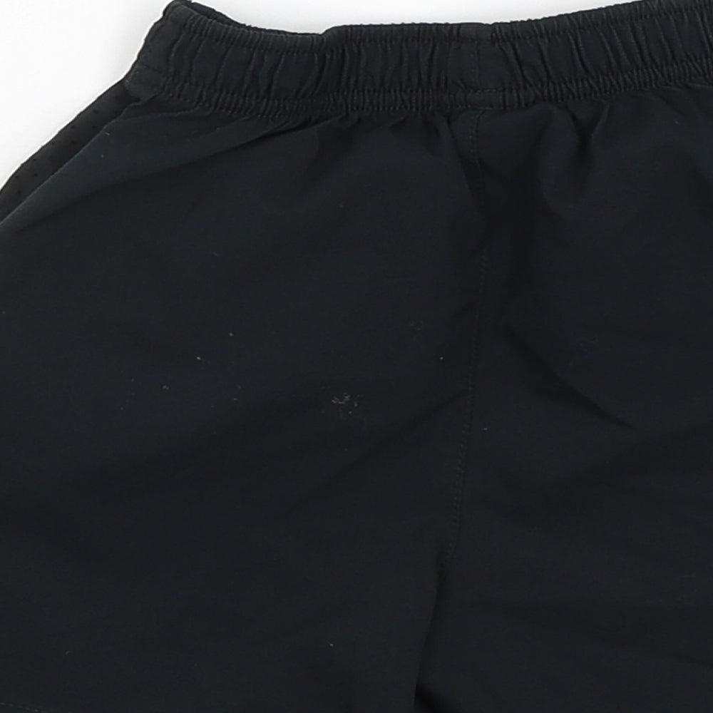 Umbro Boys Black Sweat Shorts Size 4-5 Years