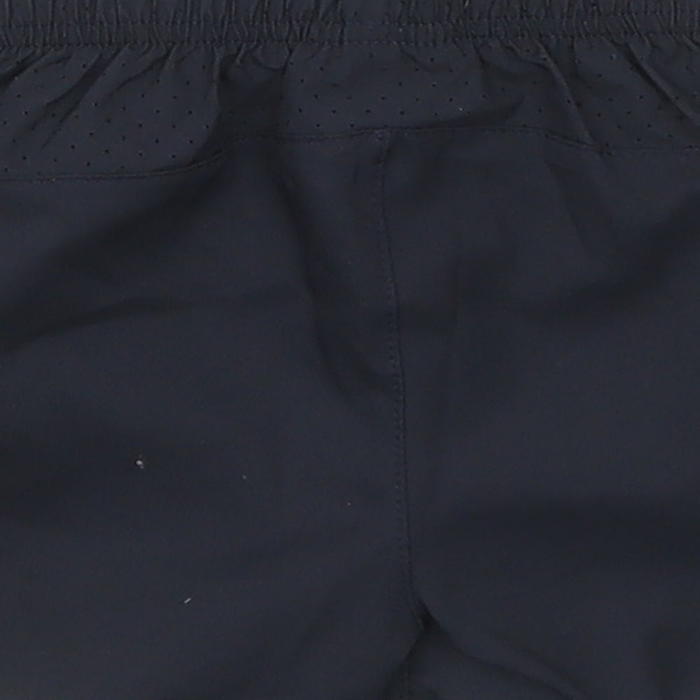 Umbro Boys Black Cropped Trousers Size 3-6 Months