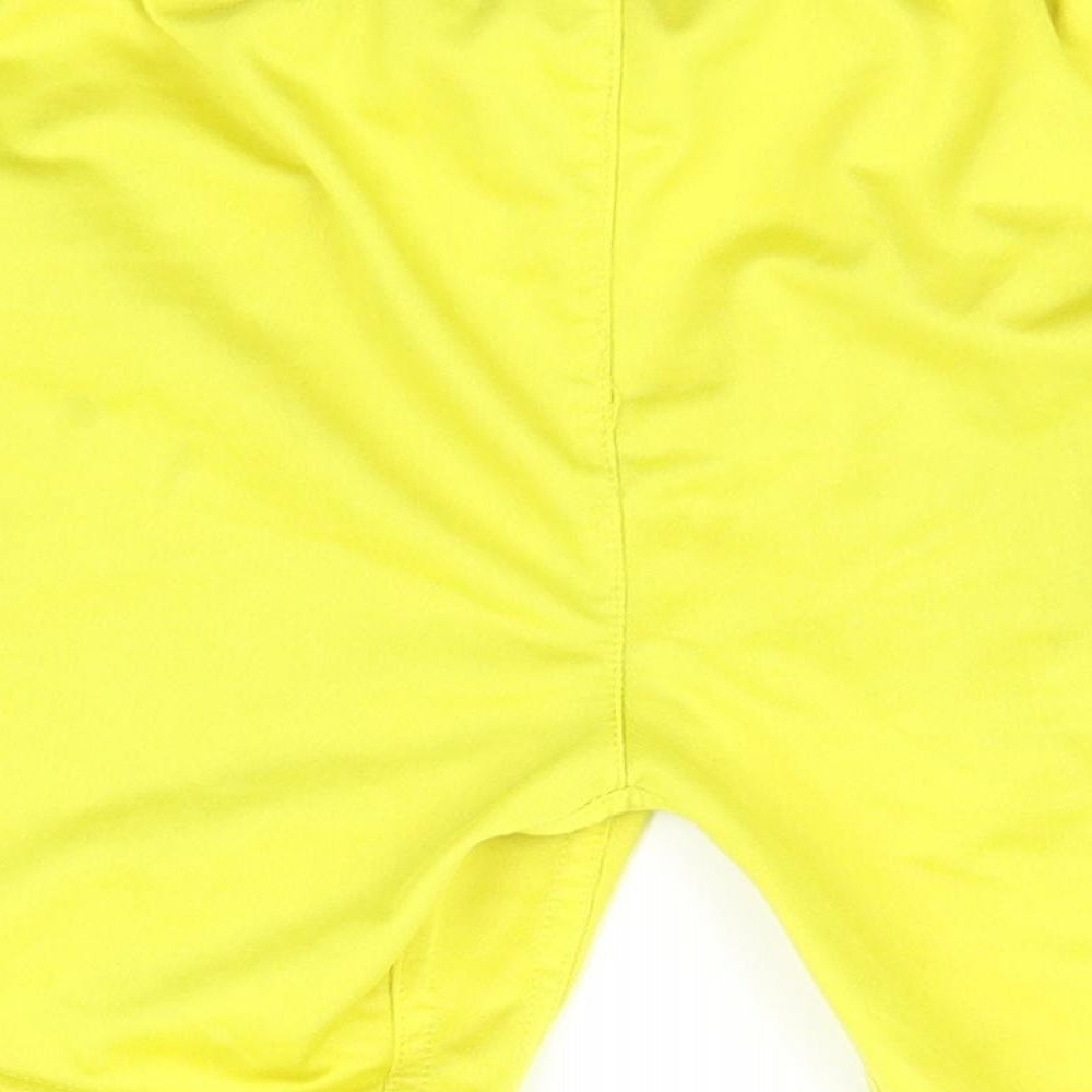 Umbro Boys Yellow Sweat Shorts Size 9 Years - football shorts
