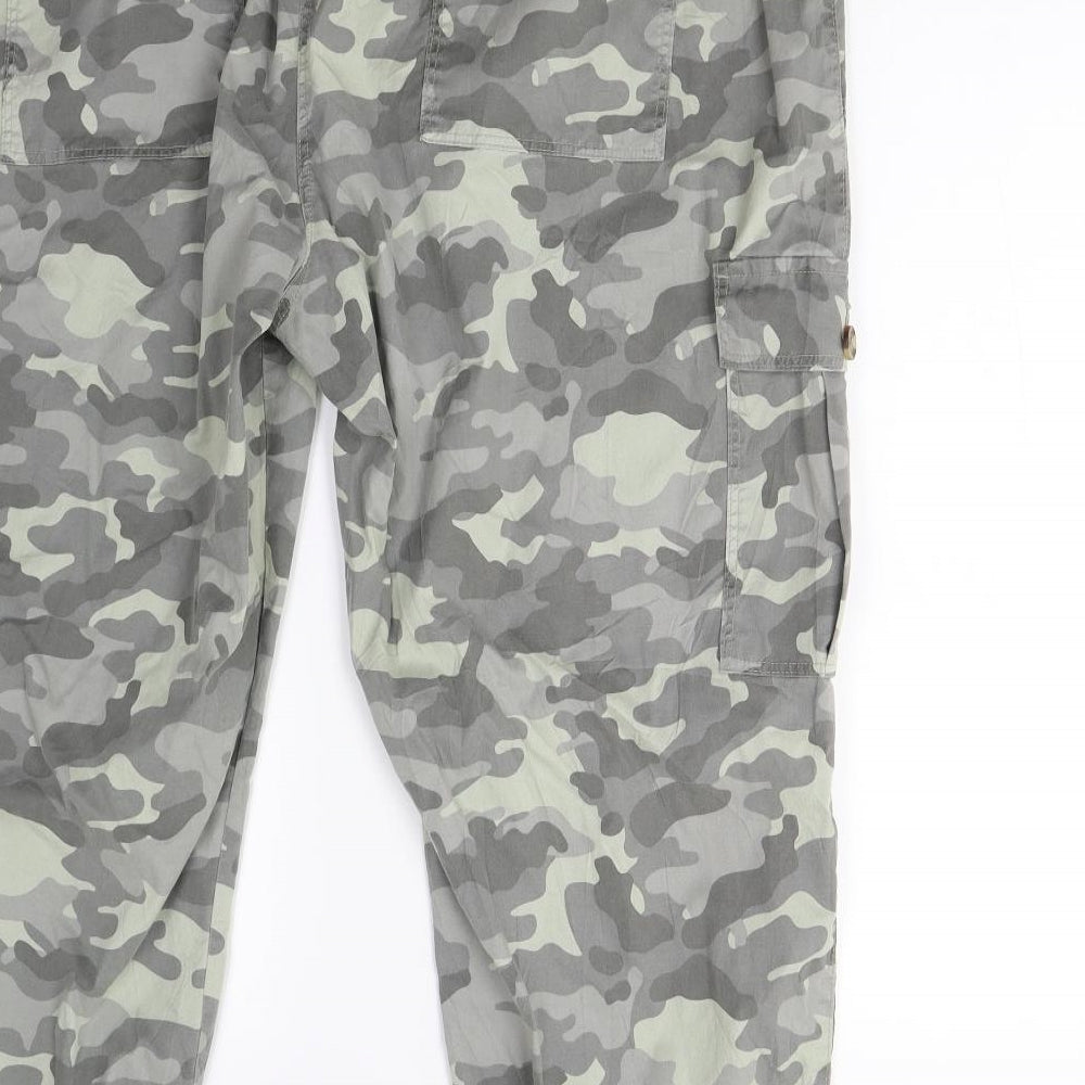 M&S Mens Green Camouflage Cargo Trousers Size 24 L26 in