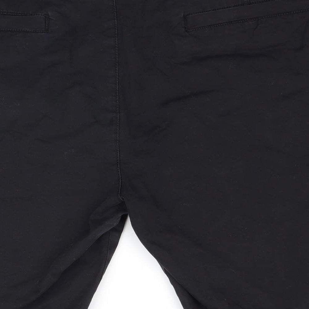 Capsule Mens Black Bermuda Shorts Size 48