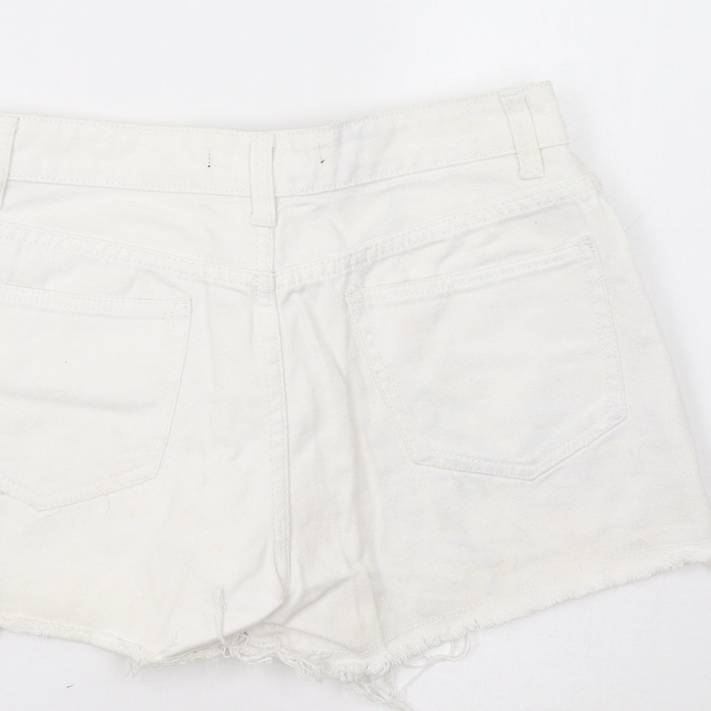 RT Womens White Hot Pants Shorts Size 10