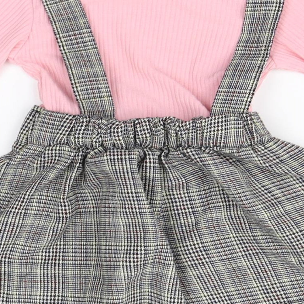 Preworn Girls Pink Houndstooth A-Line Round Neck