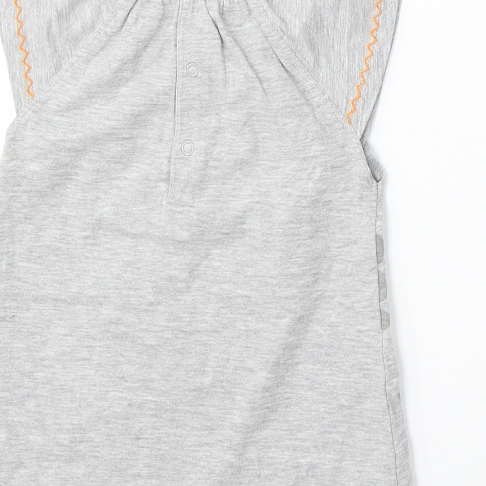 TucTuc Girls Grey Cotton Basic T-Shirt Size 2 Years Round Neck