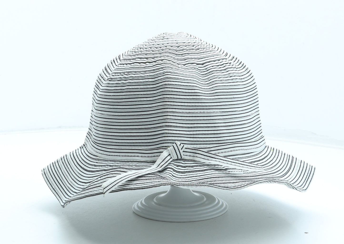 One Up Golf Womens White Striped Polyester Fedora One Size