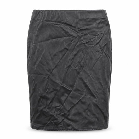 Front view of PRETTYLITTLETHING women’s black straight & pencil skirt, size UK 6