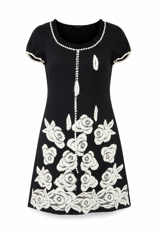 Front view of Stella women’s black floral t-shirt dress, size M