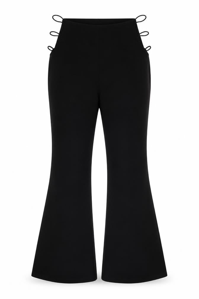 Front view of SHEIN women’s black trousers, size M, 29-inch leg