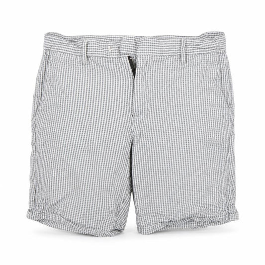 Front view of River Island women’s white bermuda shorts, size UK 30